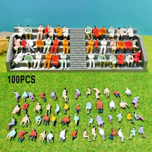 Figurines assises figurines