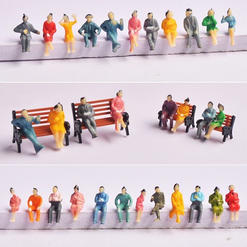 100 figurines peintes - , assises